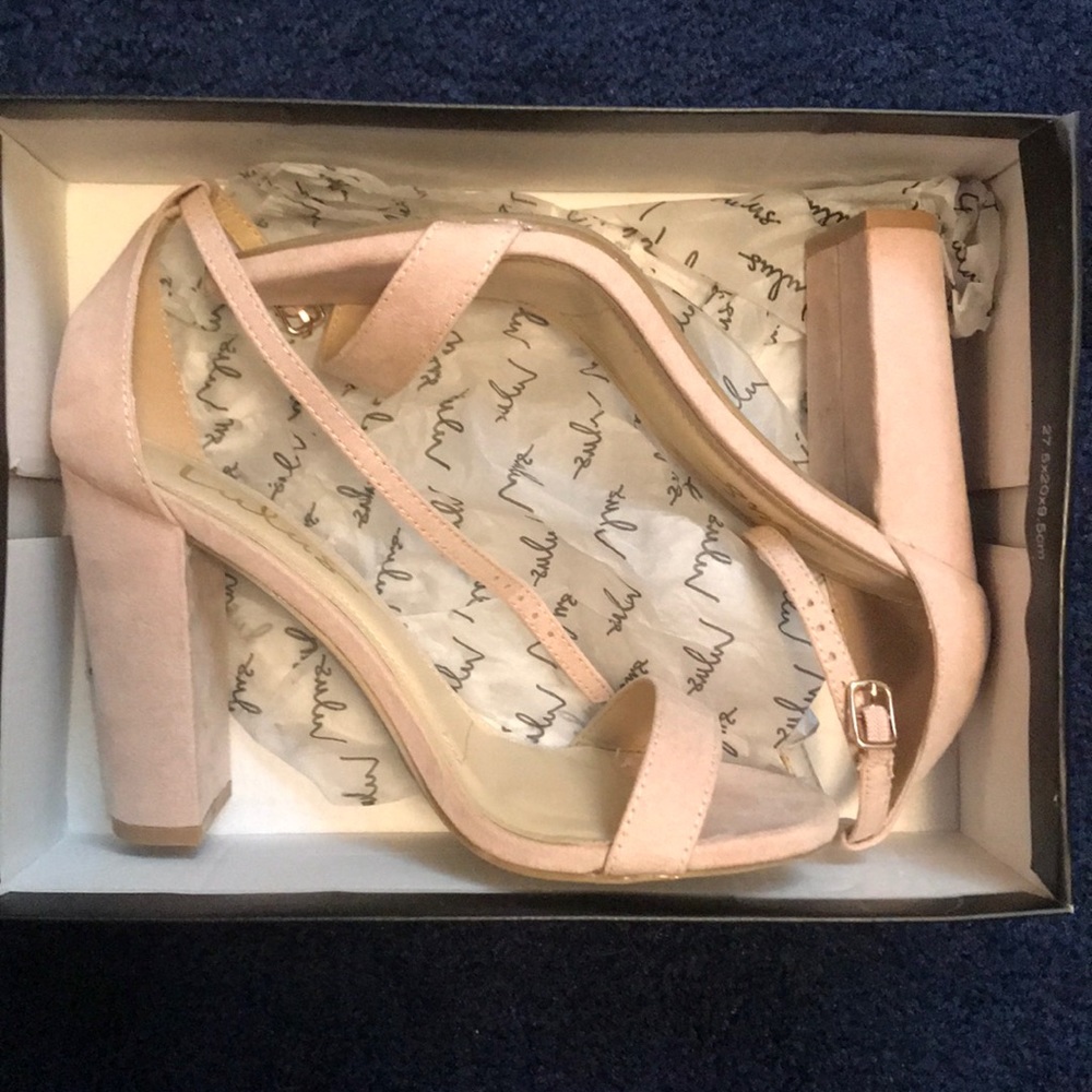 Lulus “Taylor” chunky heels